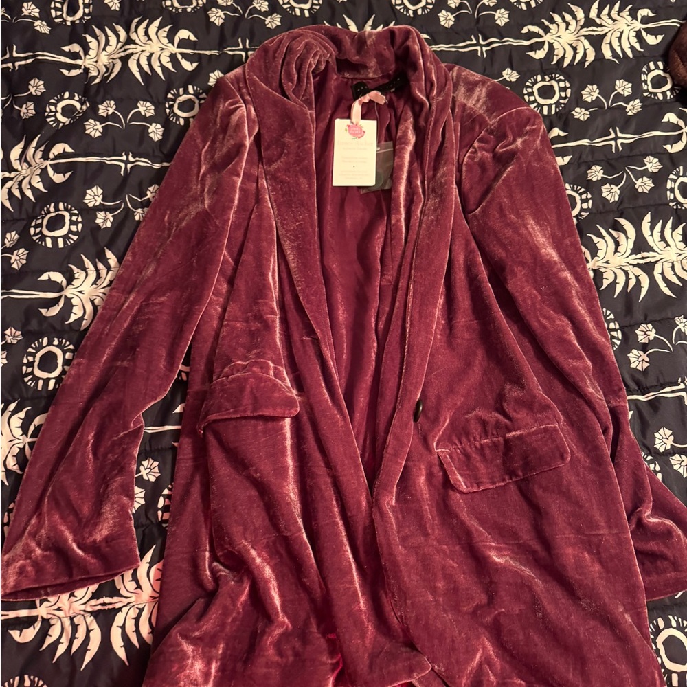 Endless Rose Velvet Blazer